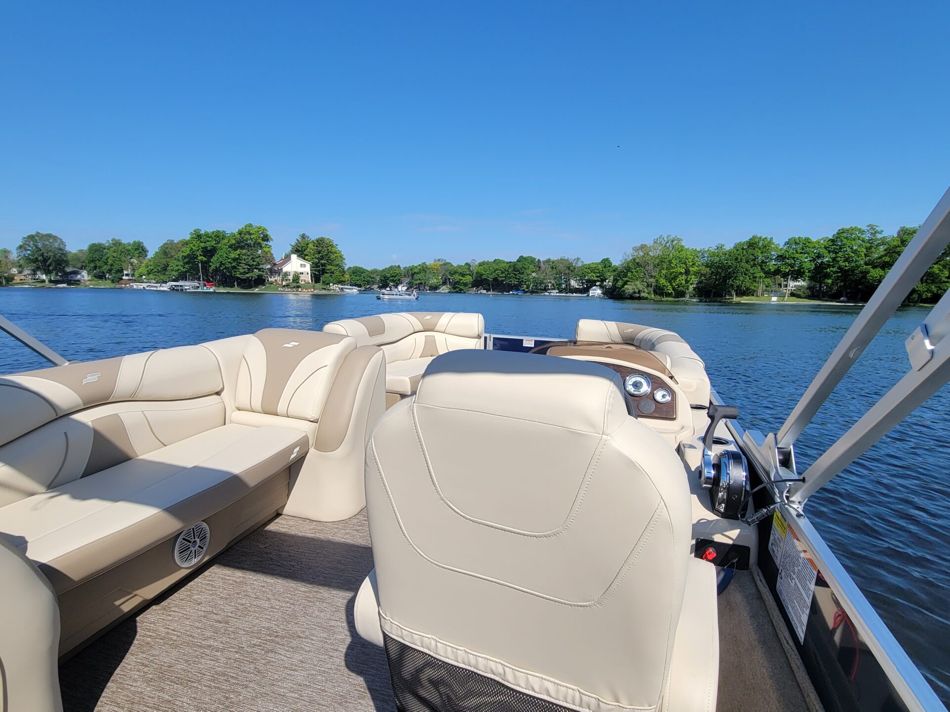 Golden Boat Rentals | Explore Wisconsin Pontoon Boat Rentals